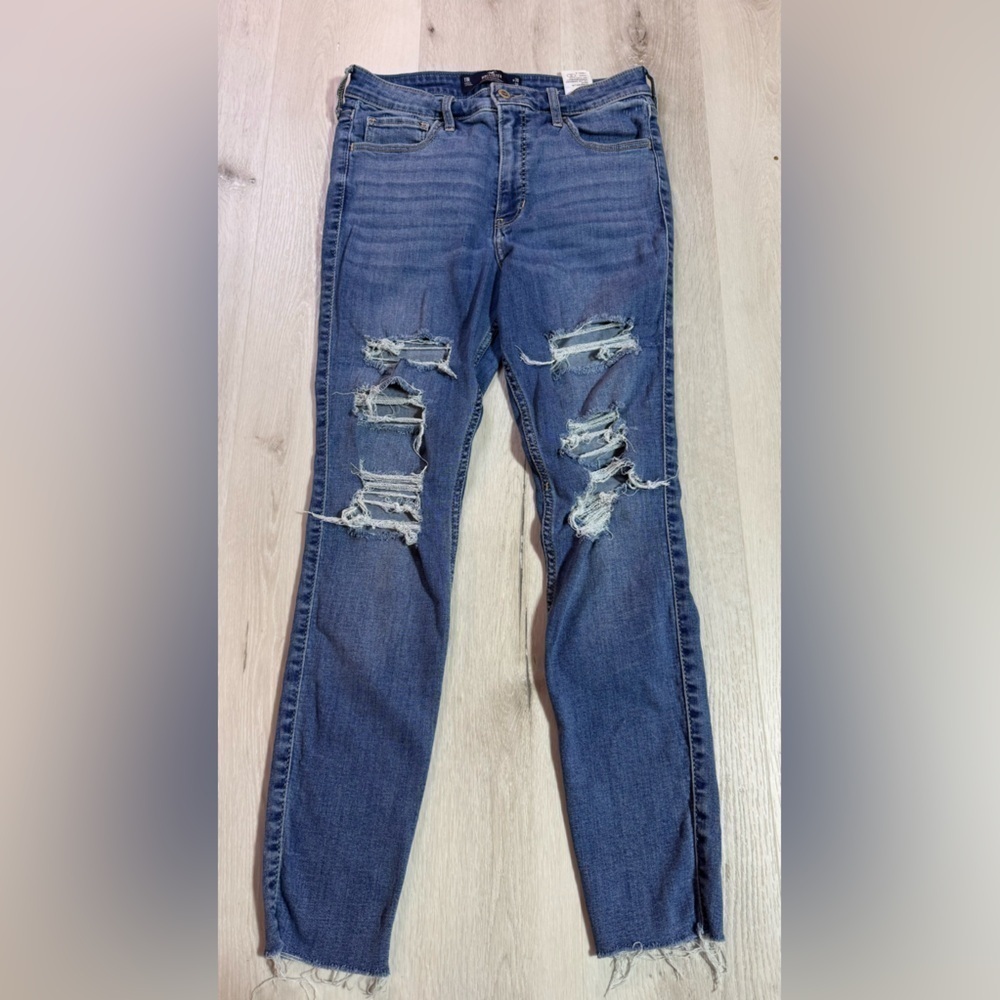 Hollister High Rise Super Skinny Ripped Jeans, Size 11 Reg